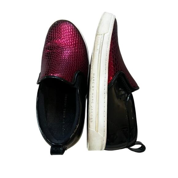 Flashy Glam red and black Marc by Marc Jacobs slip on shoes sz 6.5 stylish EU 37 - Picture 9 of 14